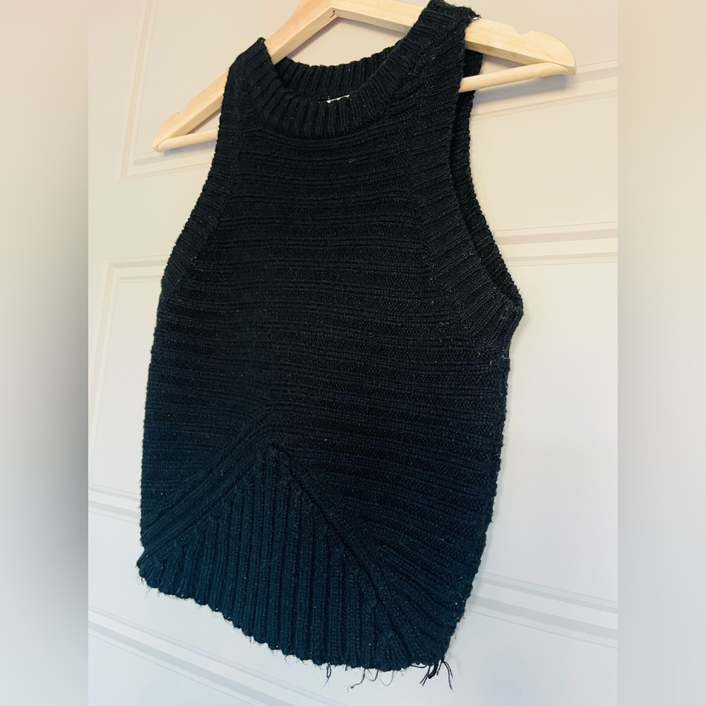LF Black Ribbed Wool Halter - Picture 3 of 5
